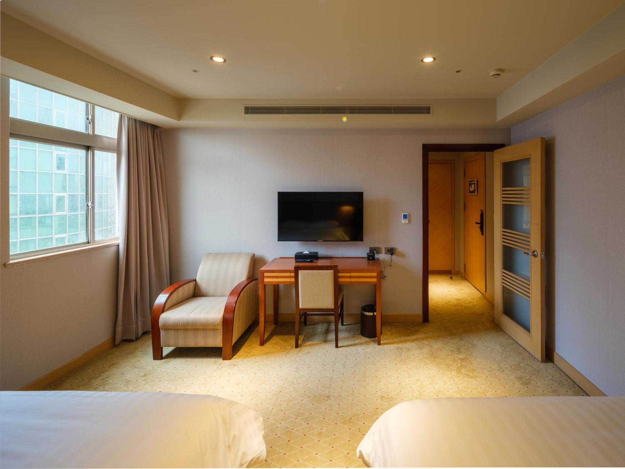 Rich & Free Hotel - Fuzhong 富逸旅趣-板橋府中館 Taipei Eksteriør bilde