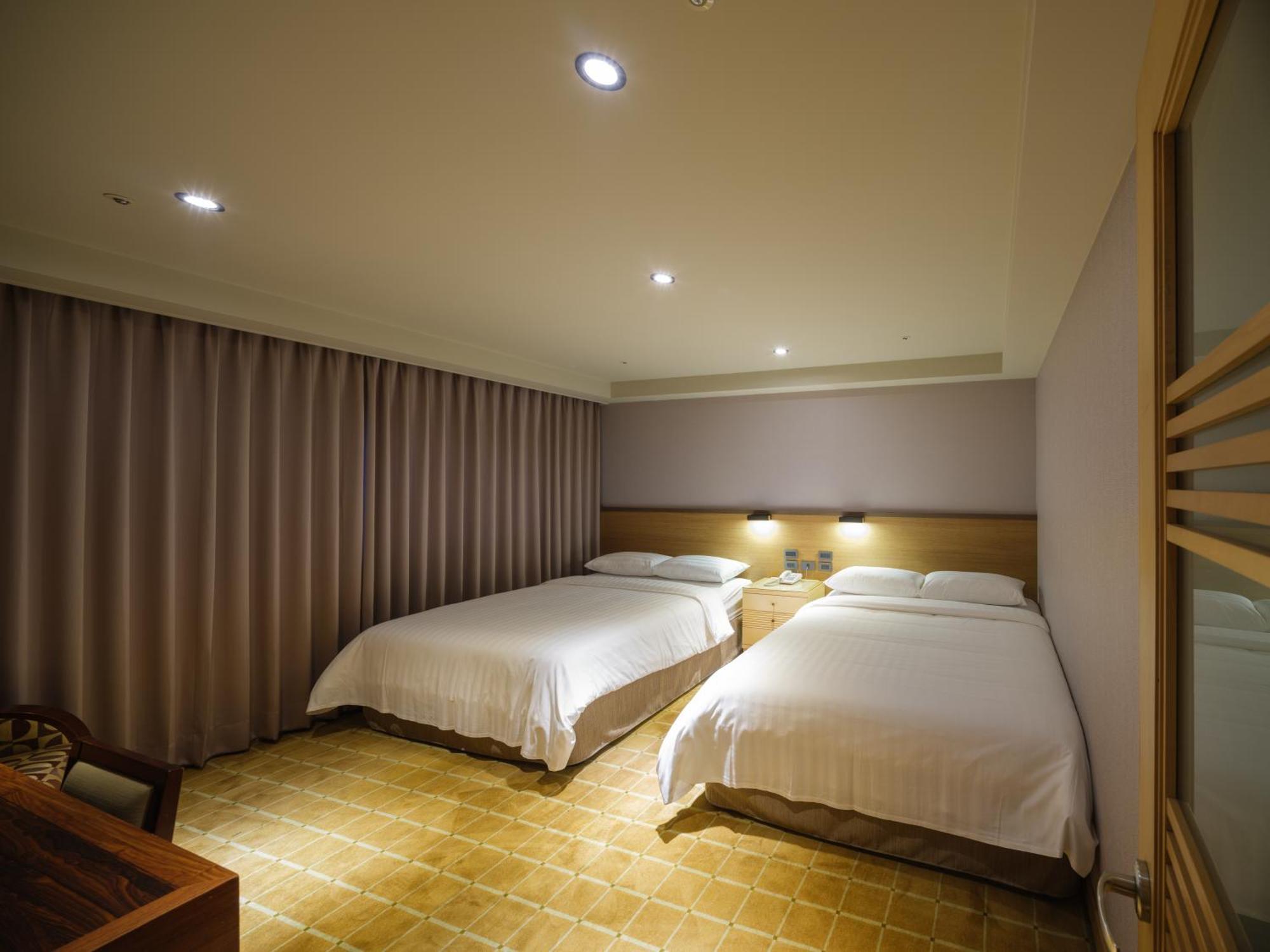 Rich & Free Hotel - Fuzhong 富逸旅趣-板橋府中館 Taipei Eksteriør bilde
