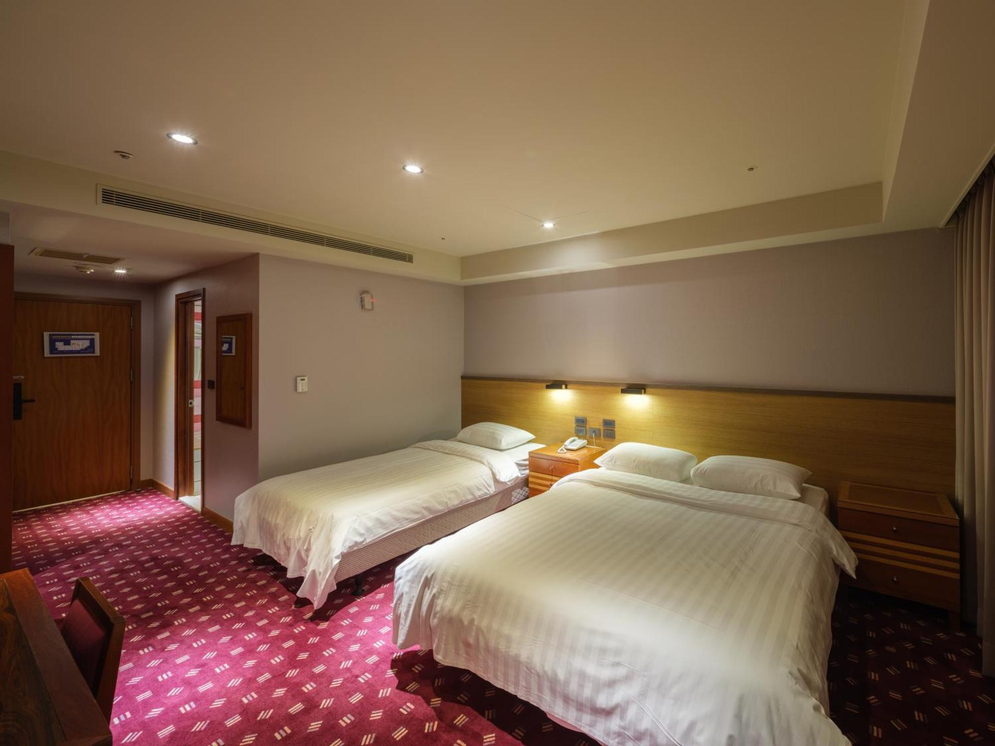 Rich & Free Hotel - Fuzhong 富逸旅趣-板橋府中館 Taipei Eksteriør bilde
