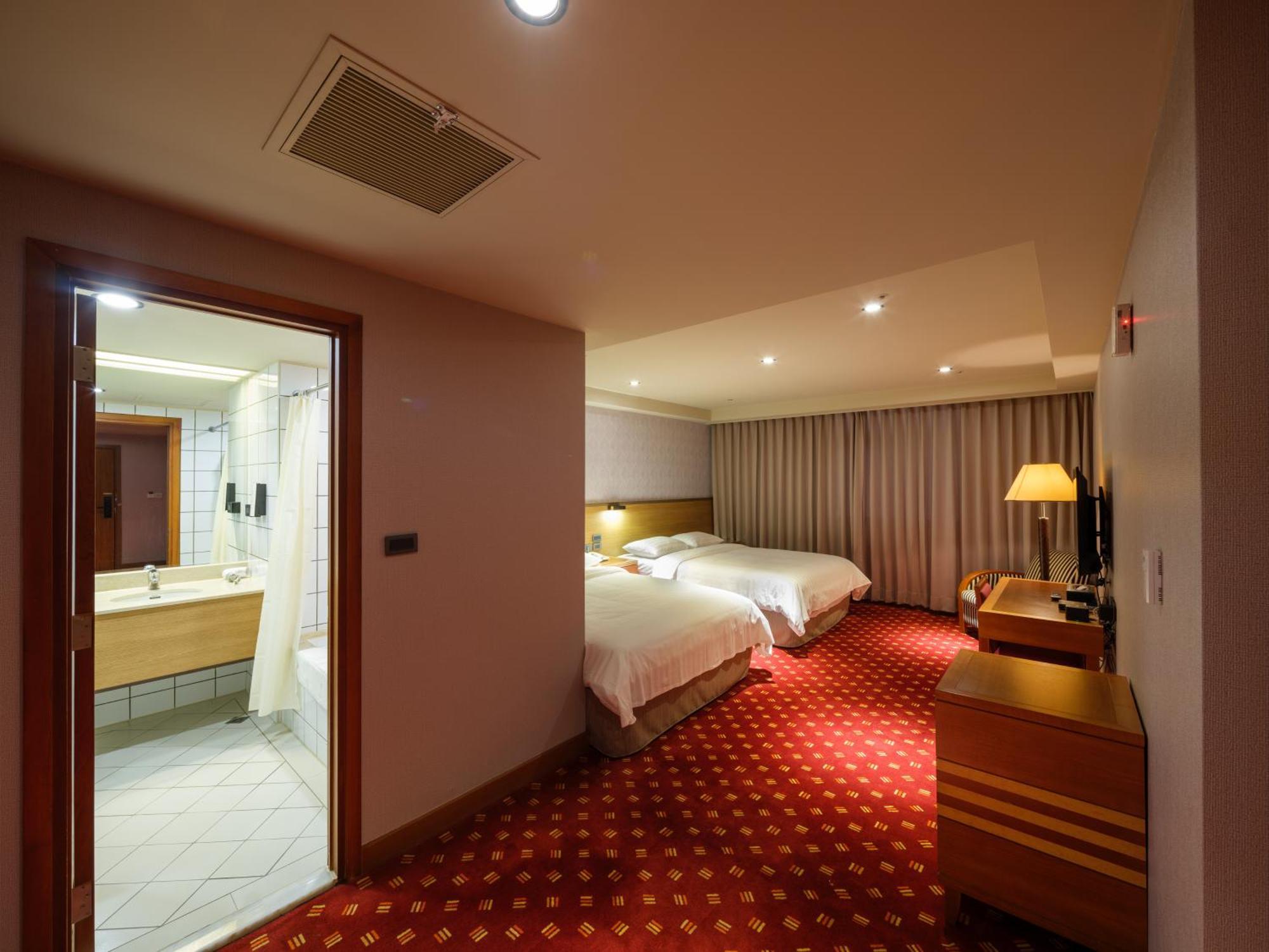 Rich & Free Hotel - Fuzhong 富逸旅趣-板橋府中館 Taipei Eksteriør bilde