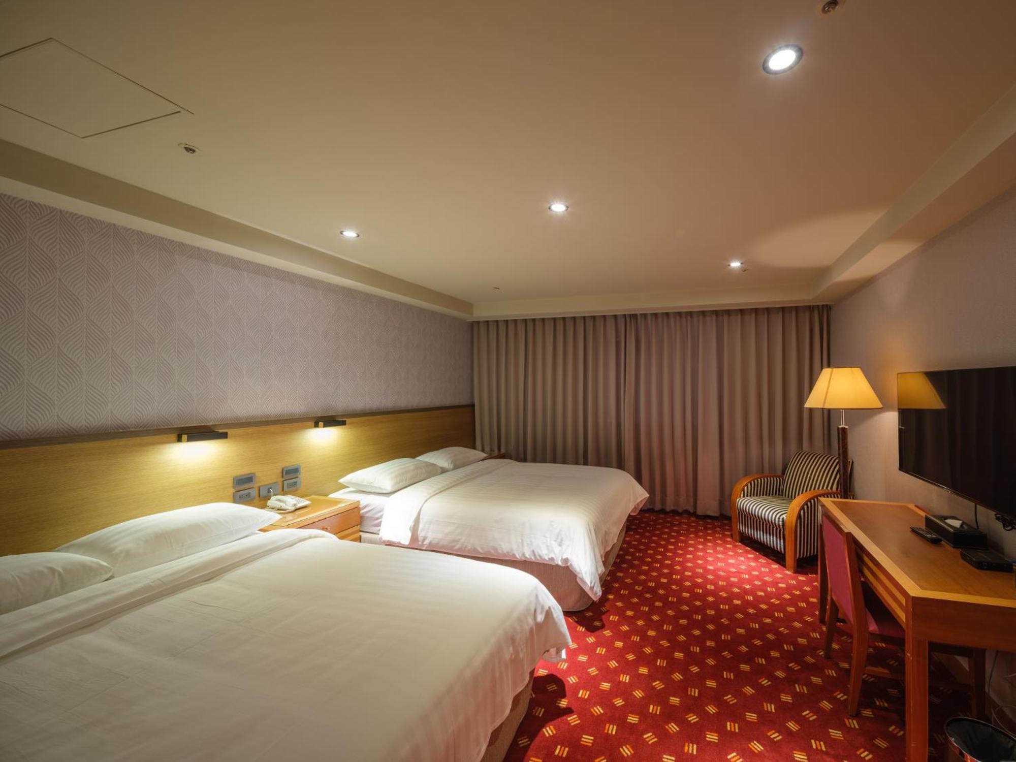 Rich & Free Hotel - Fuzhong 富逸旅趣-板橋府中館 Taipei Eksteriør bilde